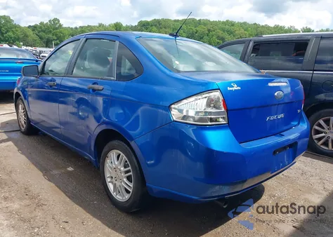 2010 Ford Focus Se z USA, uszkodzony, nr VIN 1FAHP3FNXAW189554